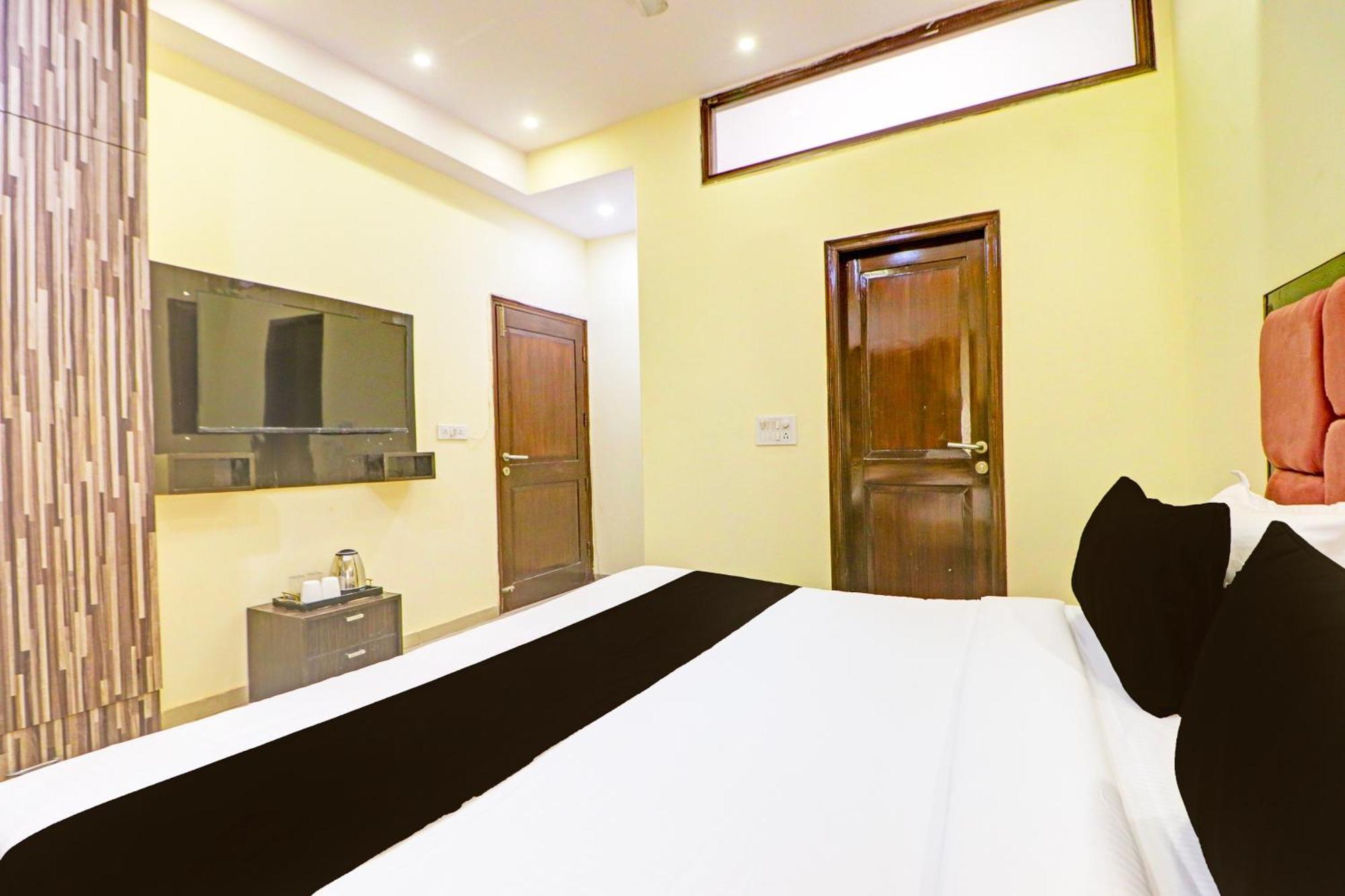 Hotel O Mansarover Inn Yeni Delhi Dış mekan fotoğraf